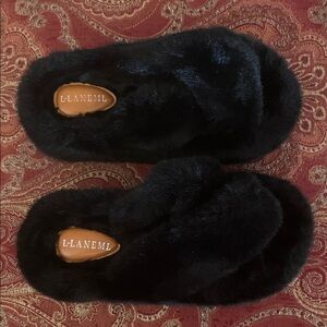 Designer Women's Plush Black Slippers